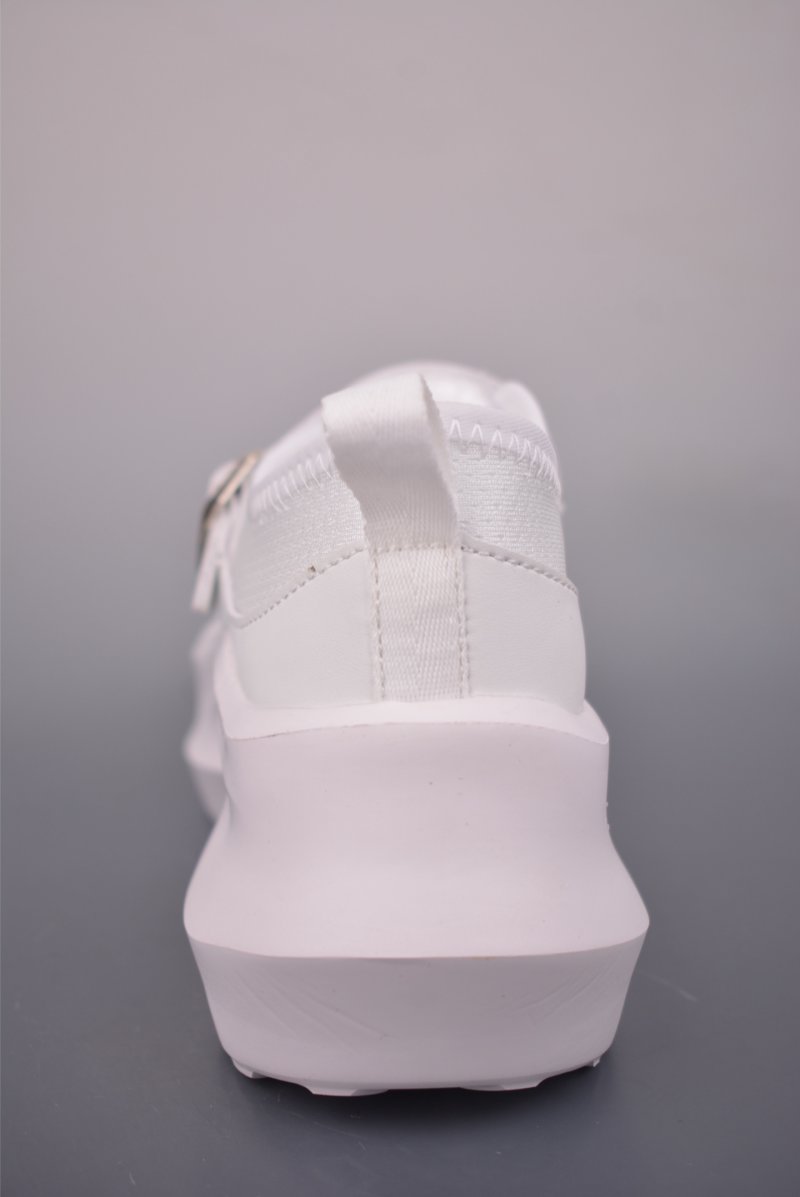 Salomon XT-6 'CDG' view