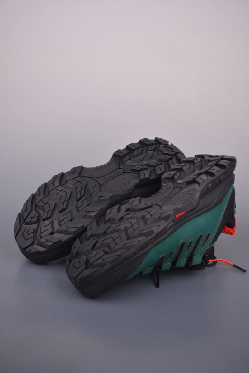 Salomon Quest Low 2 'GR10K' view