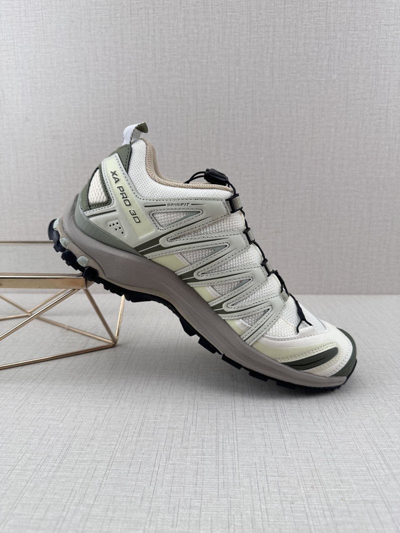 Salomon XF11 view