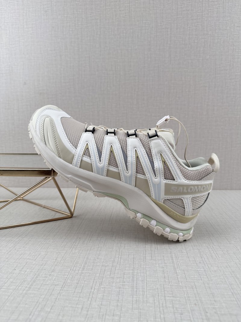 Salomon XF11 view
