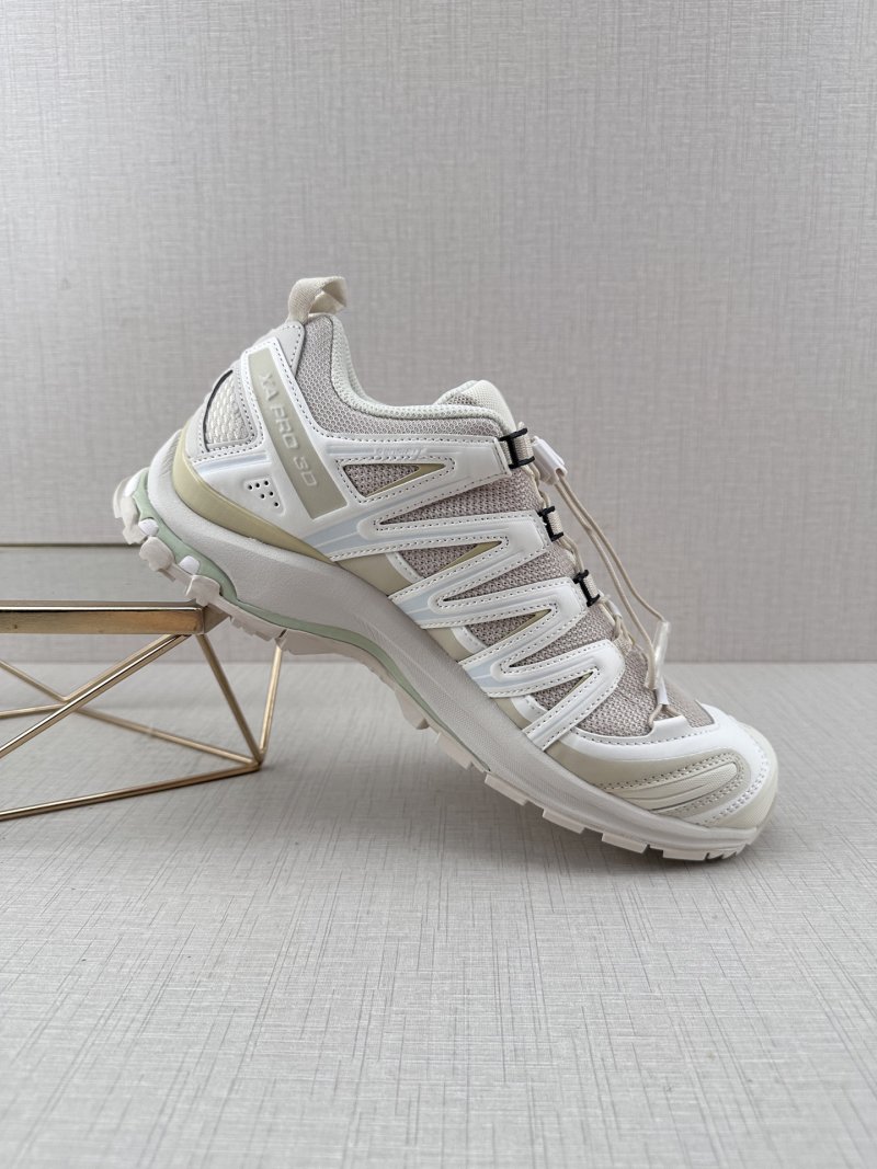 Salomon XF11 view
