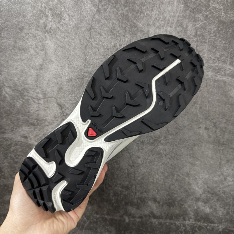 Salomon XT-6 GTX view