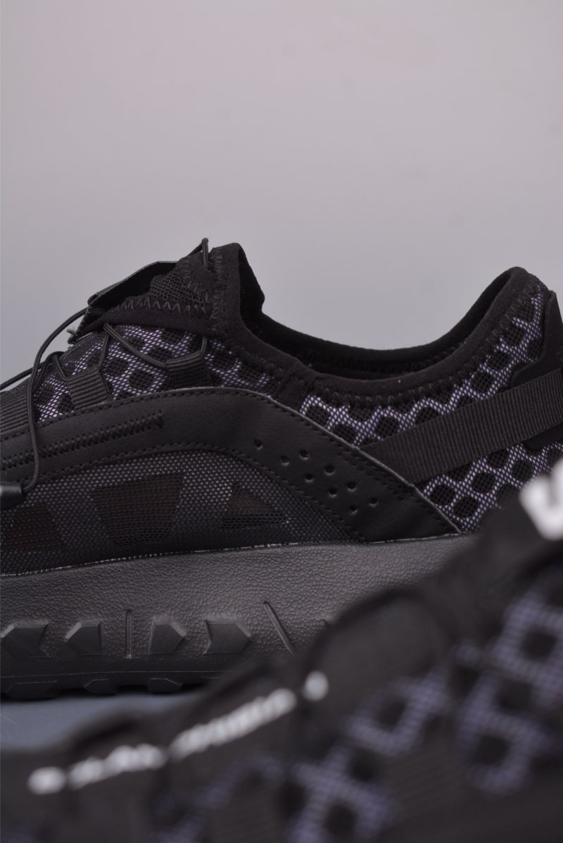 Salomon Solamphibian view