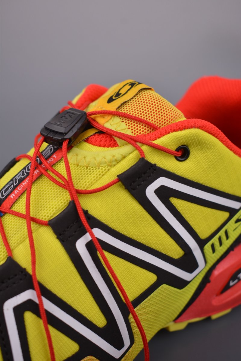 Salomon Speedcross 3D view
