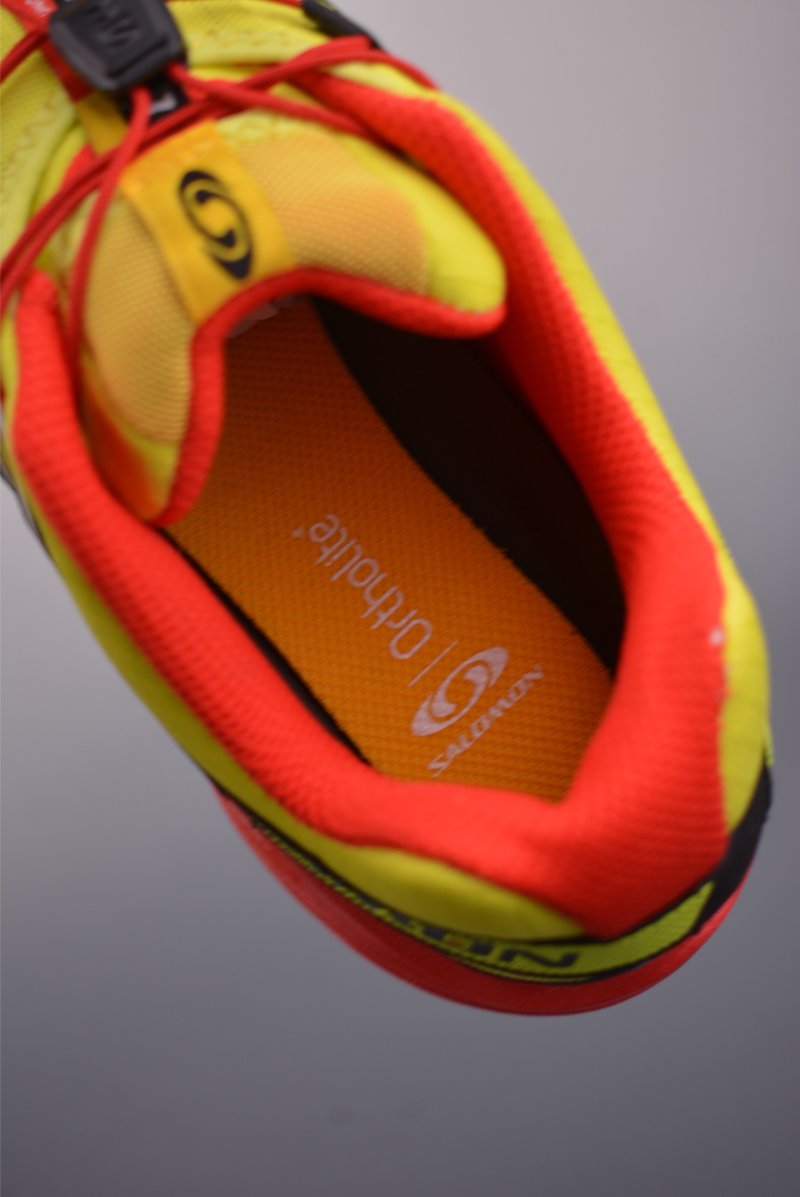 Salomon Speedcross 3D view