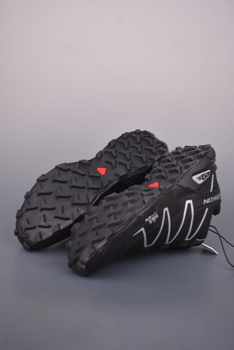 Salomon Speedcross 3D view