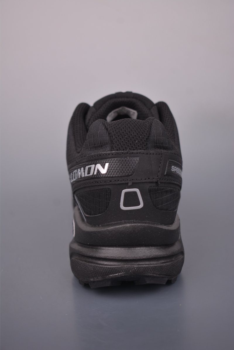 Salomon Speedcross 3D view
