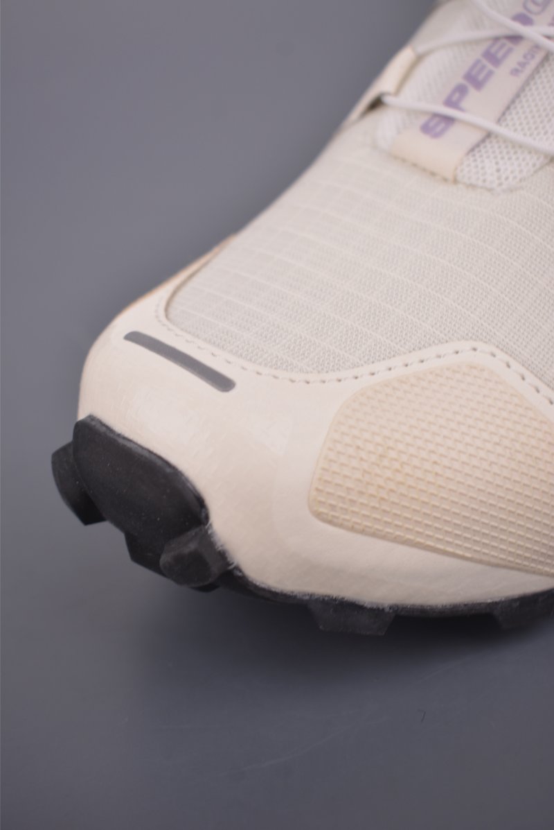 Salomon Speedcross 3D view