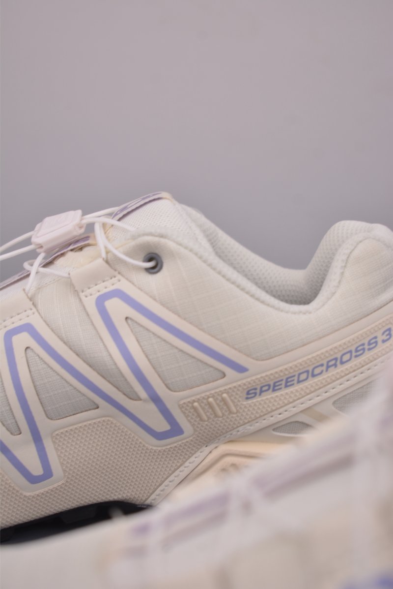 Salomon Speedcross 3D view