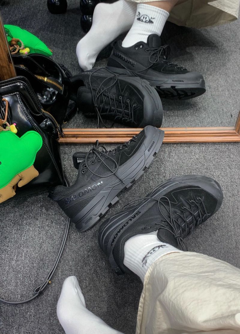 Salomon X-Alp MM6 'Maison Margiela' view