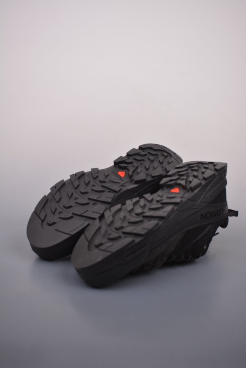 Salomon X-Alp MM6 'Maison Margiela' view