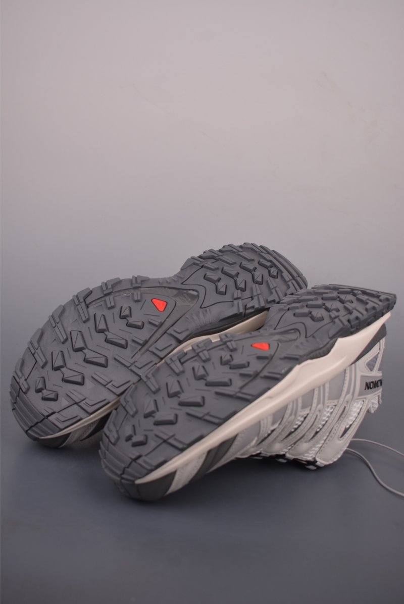 Salomon XA Pro 3D Seasonal view