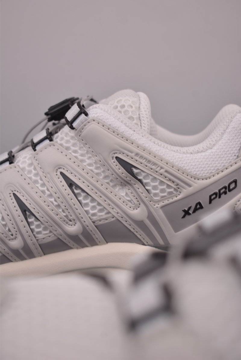 Salomon XA Pro 3D Seasonal view