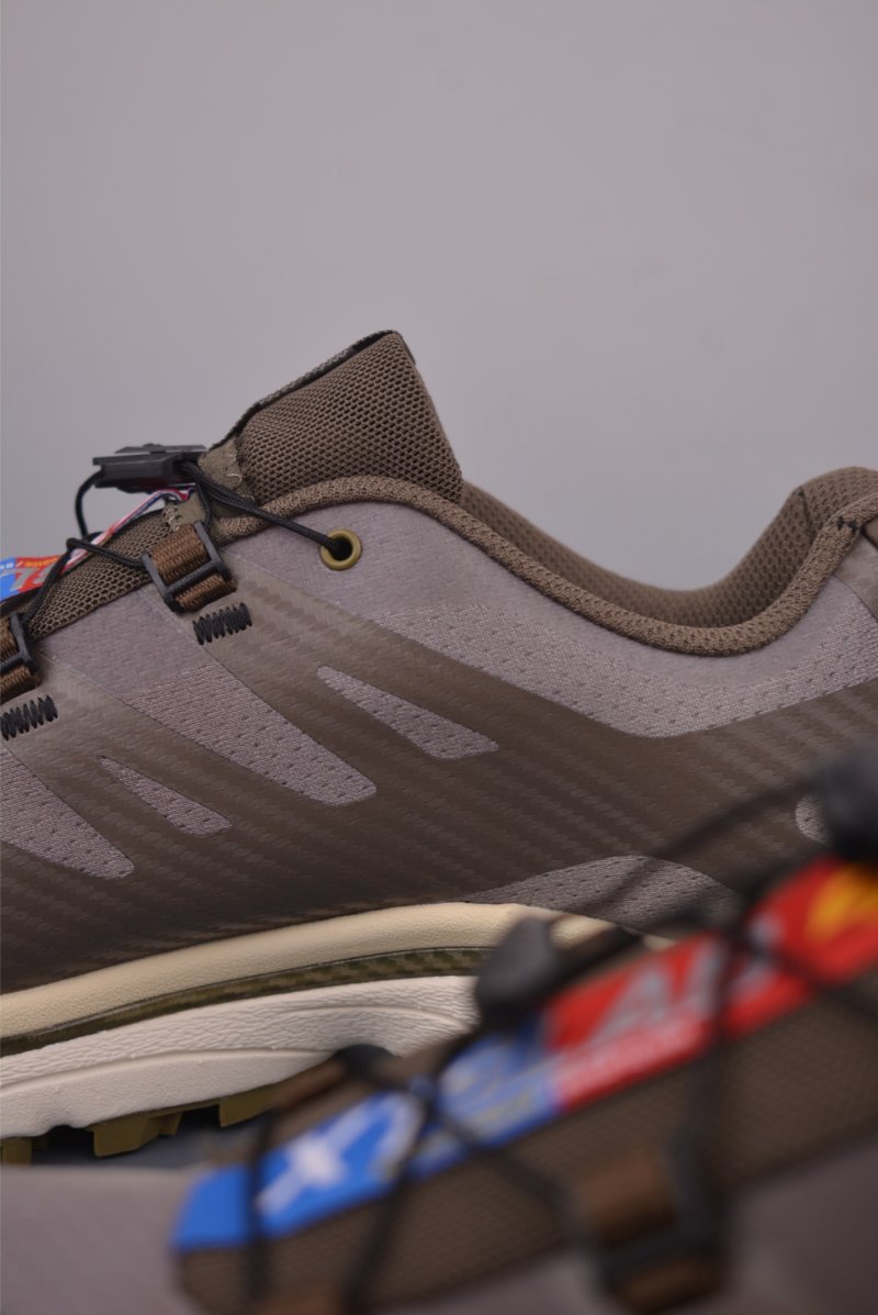 Salomon XT-4 OG Aurora view