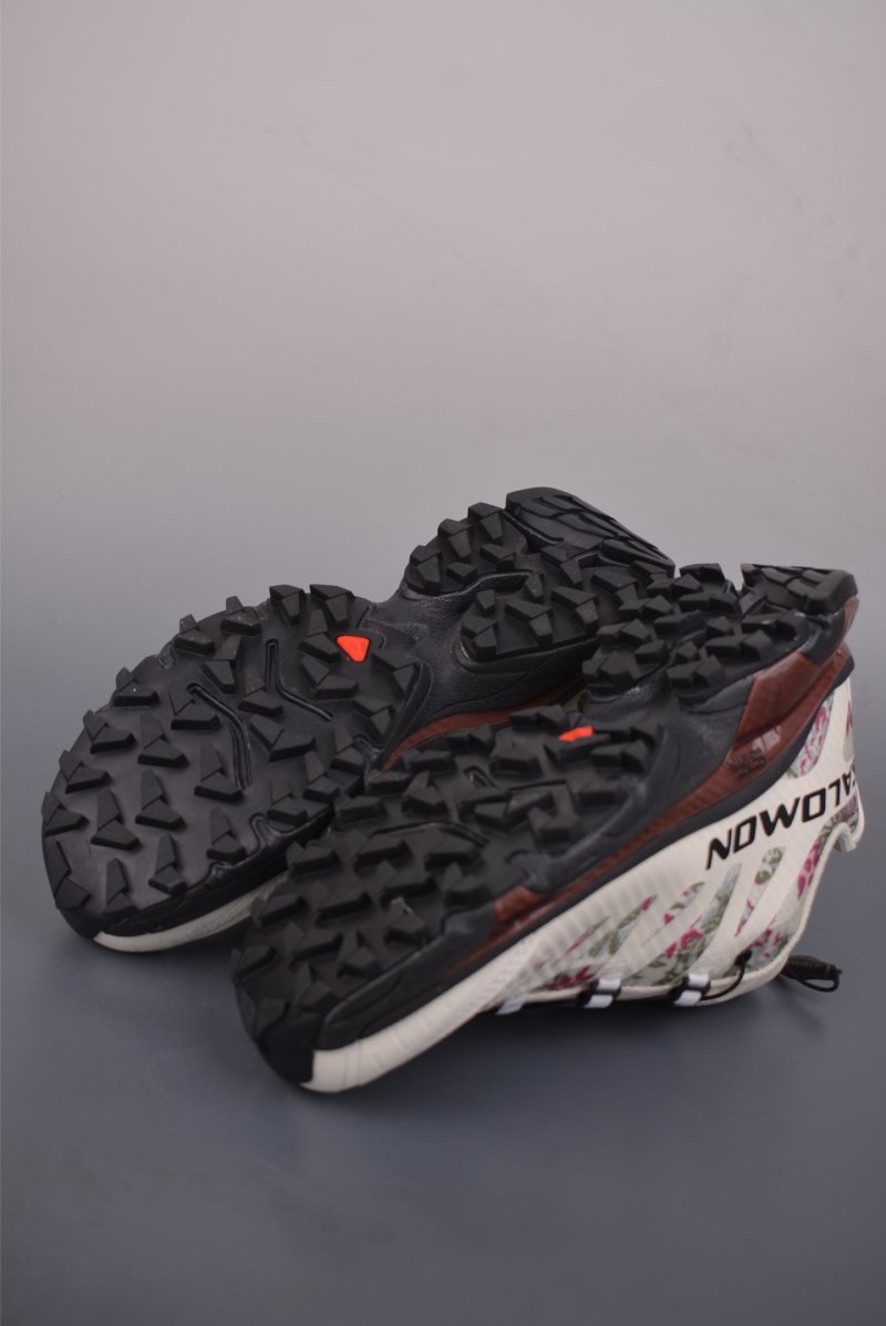 Salomon XT-4 OG Needlepoint view