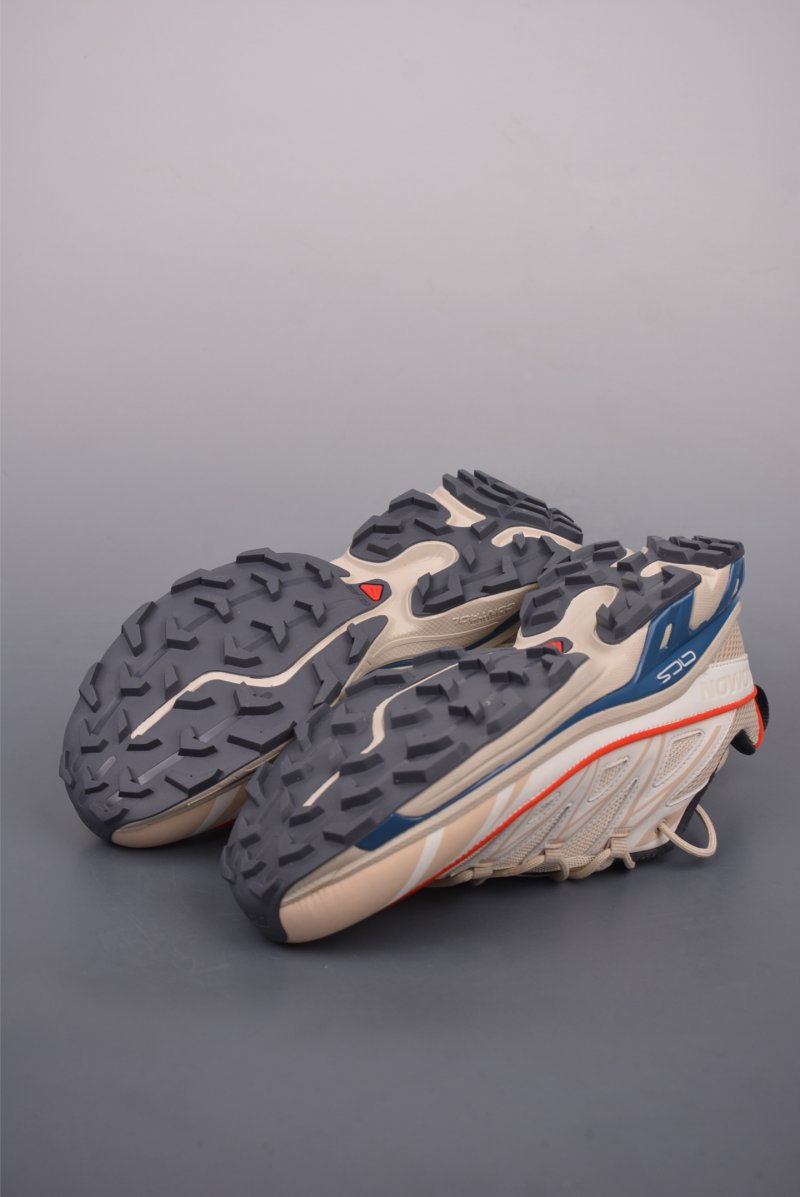 Salomon XT-6 view