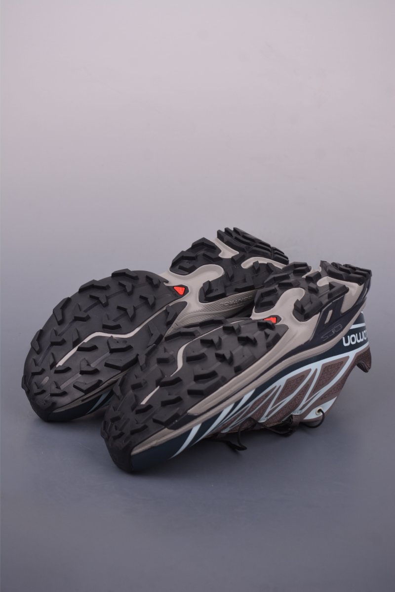 Salomon XT-6 view