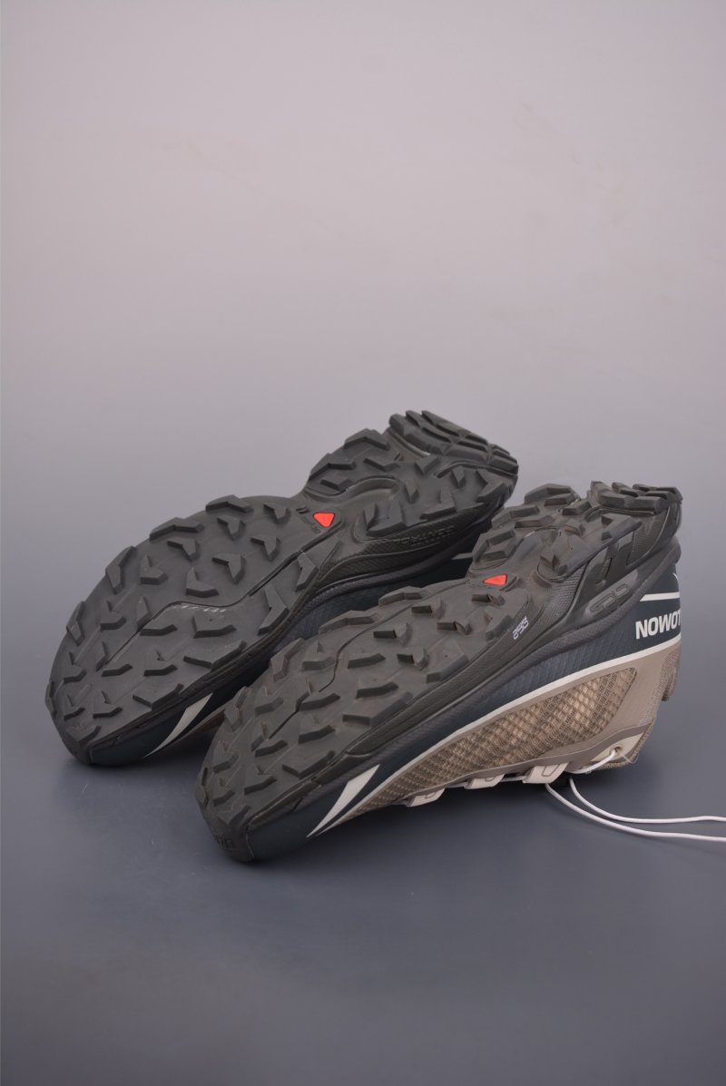 Salomon XT-6 view