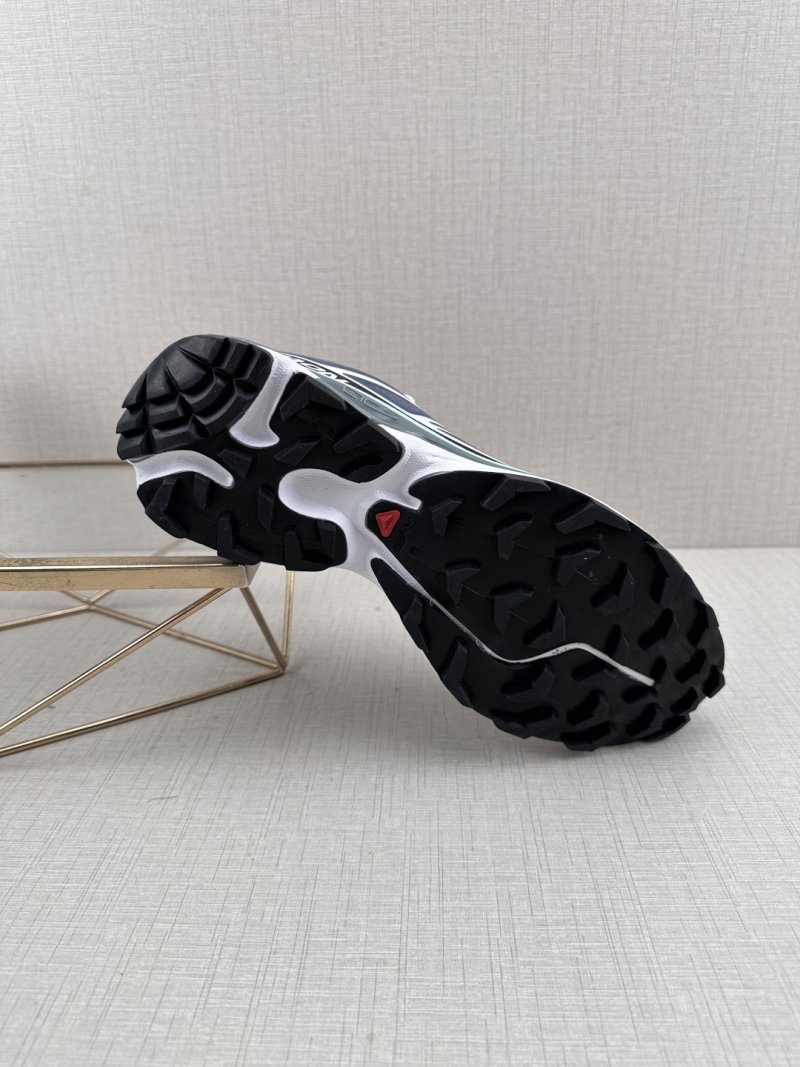 Salomon XT-6 GTX view