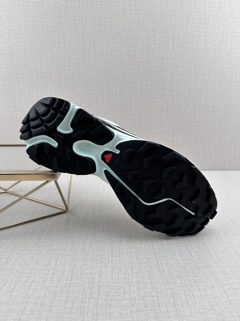 Salomon XT-6 XF view
