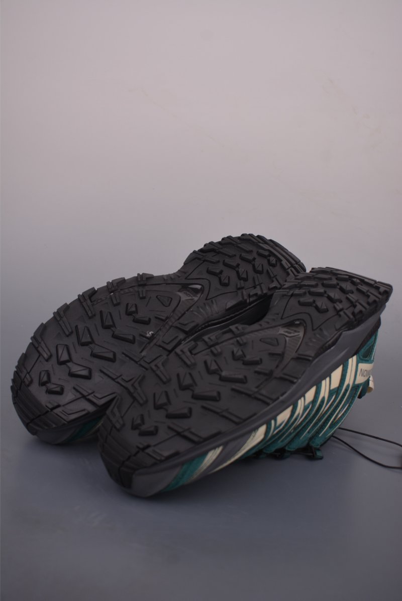 Salomon XT-6 GTX view