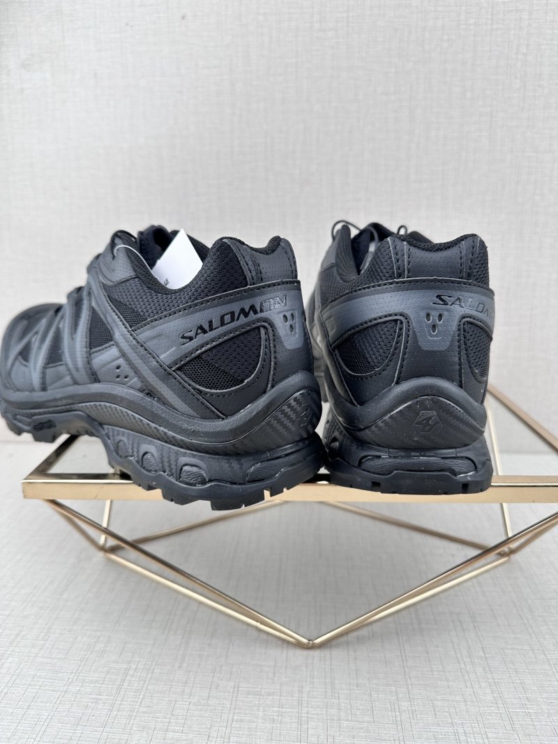 Salomon XT-Quest ADV view