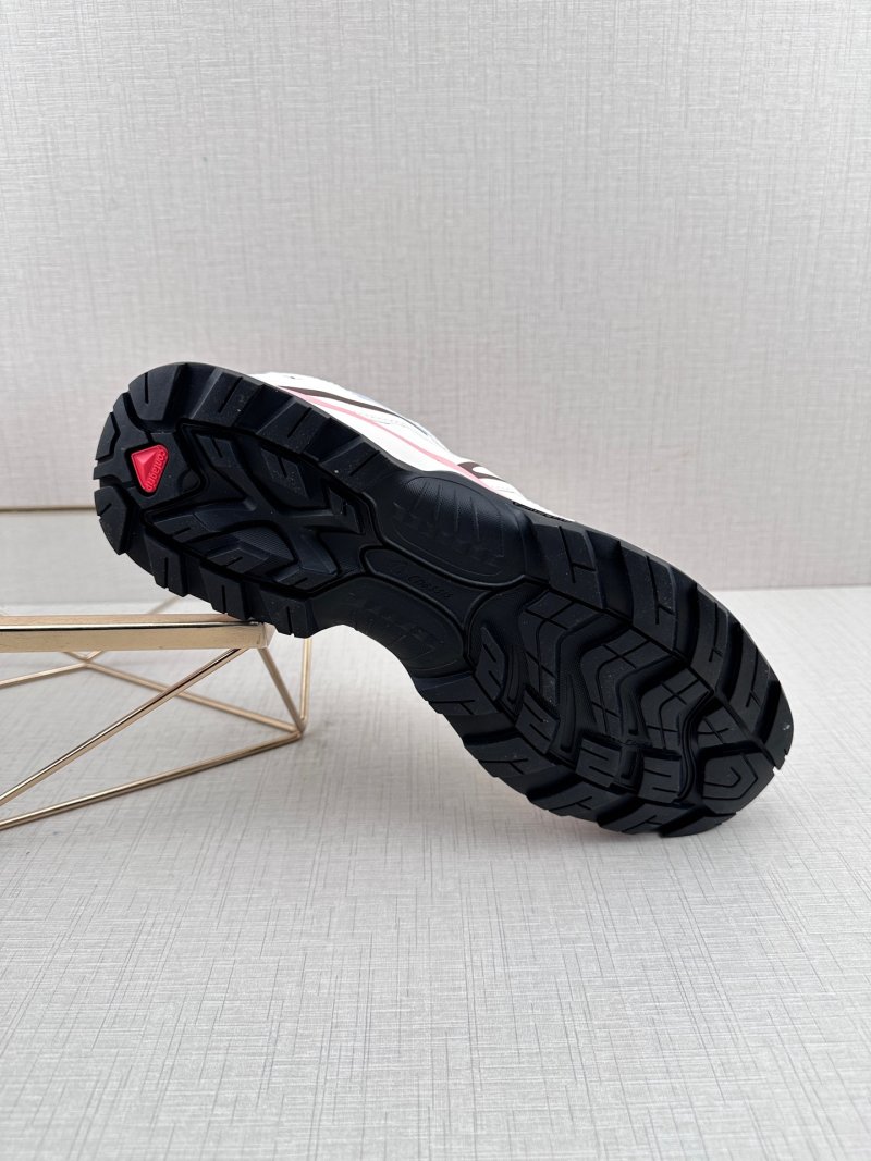 Salomon XT-Quest ADV view