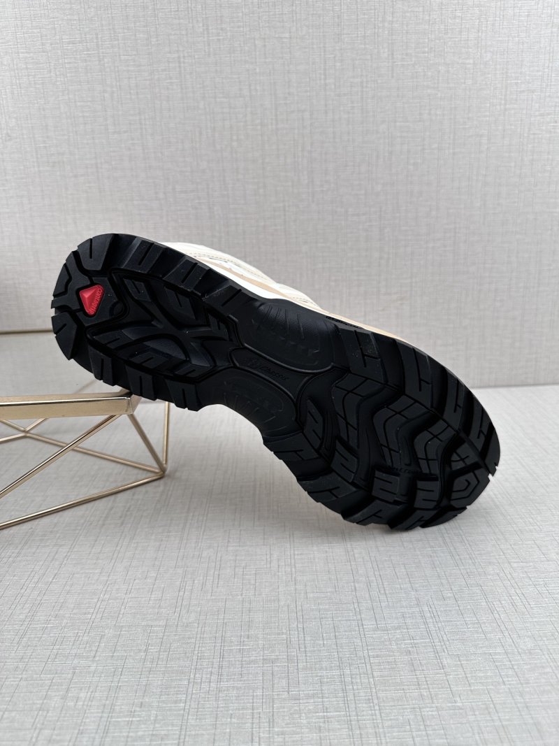 Salomon XT-Quest ADV 'Beige' view
