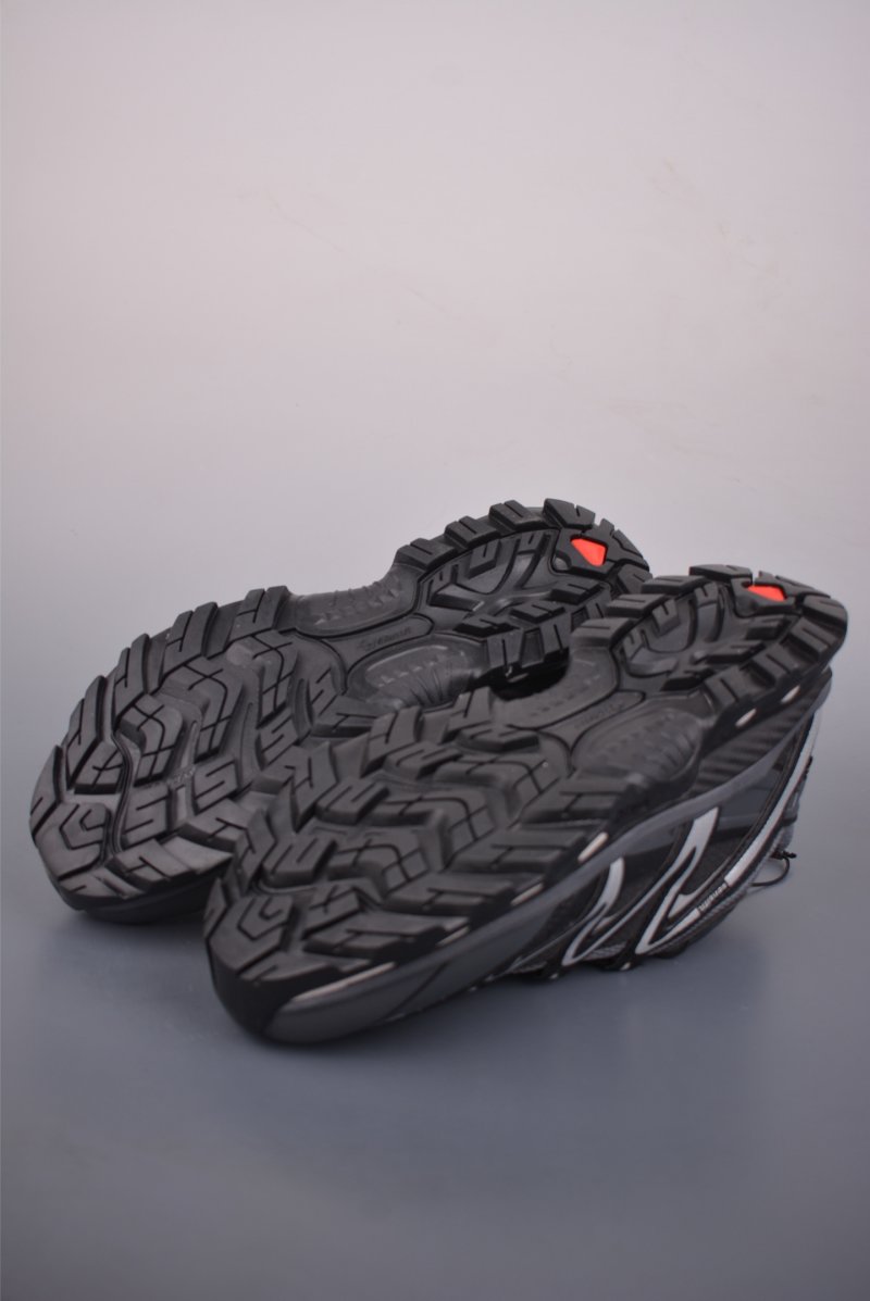 Salomon XT Quest GTX view