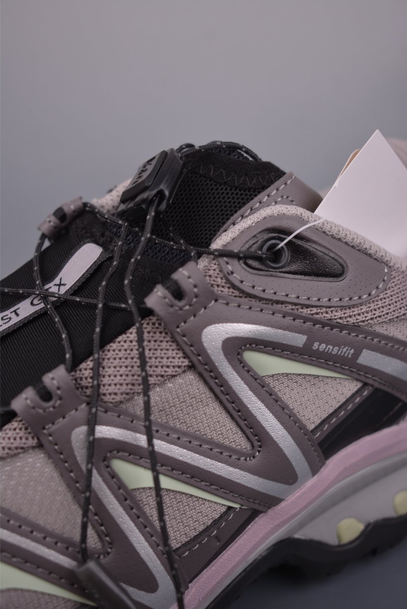Salomon XT Quest GTX view
