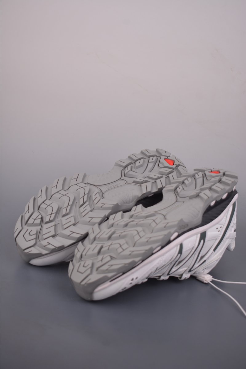 Salomon XT Quest GTX view