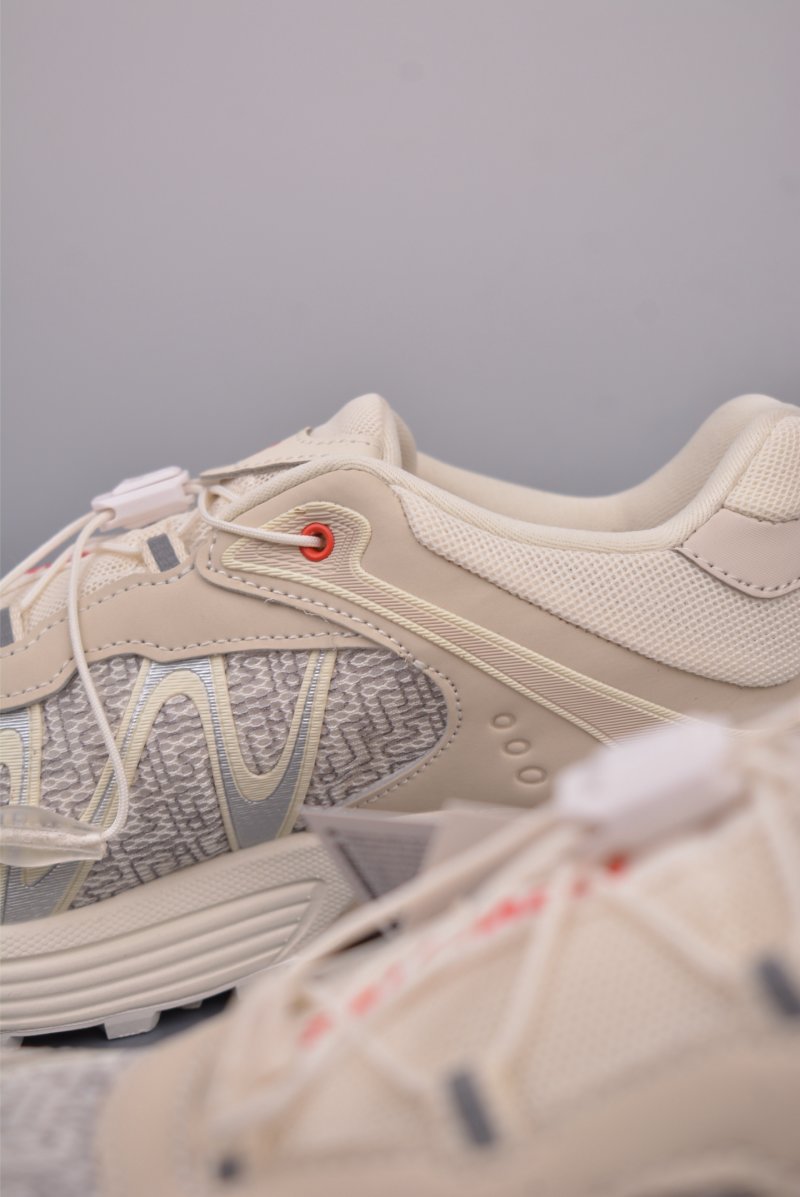 Salomon XT-Whisper view