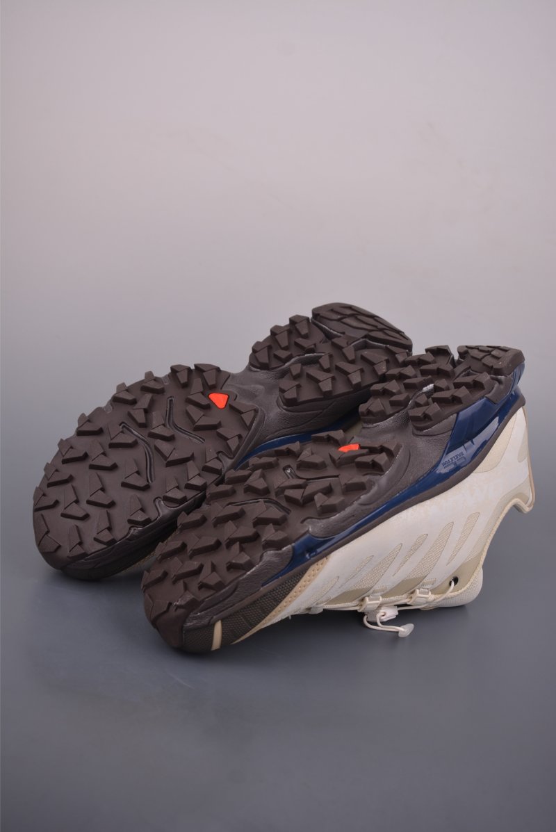 Salomon XT-4 OG Protective view