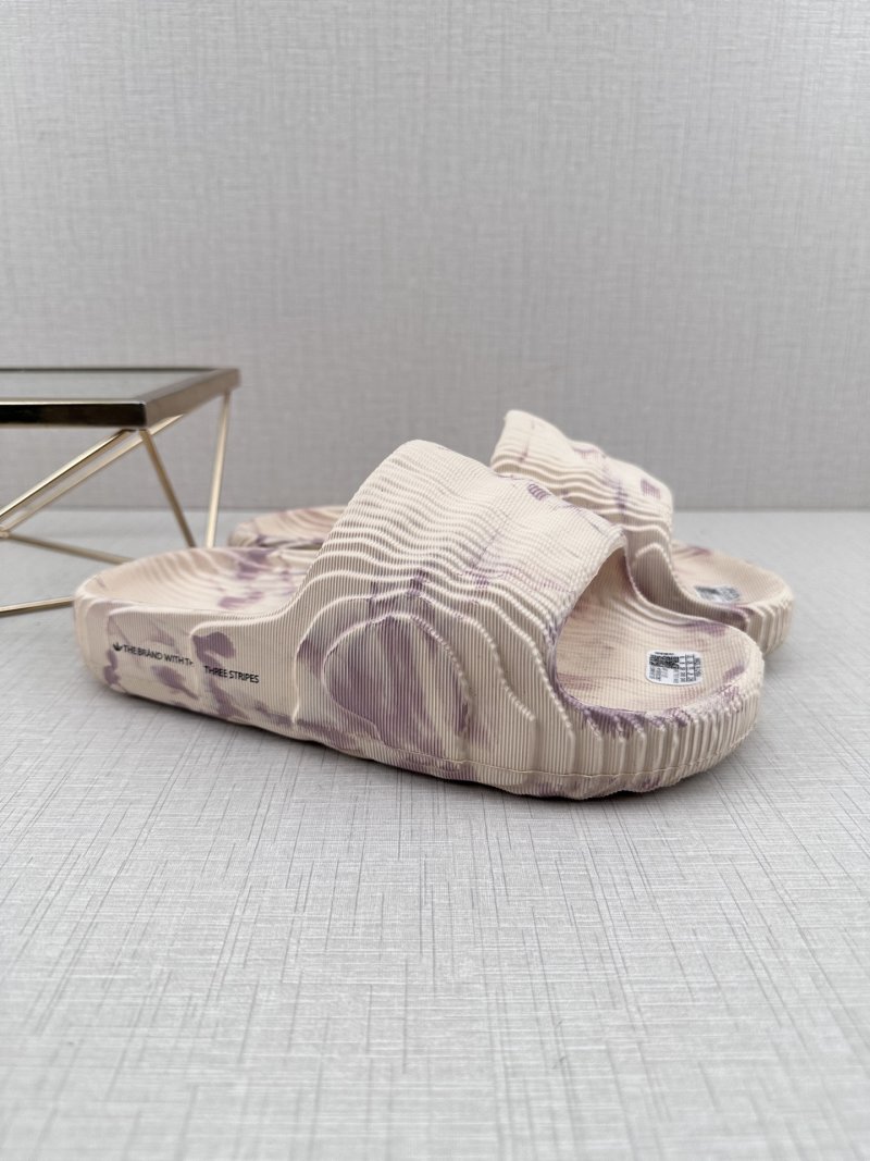 Adidas Adilette view