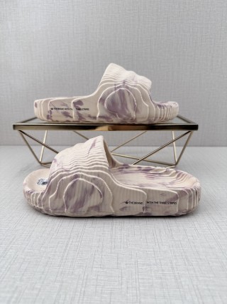 Adidas Adilette view 4