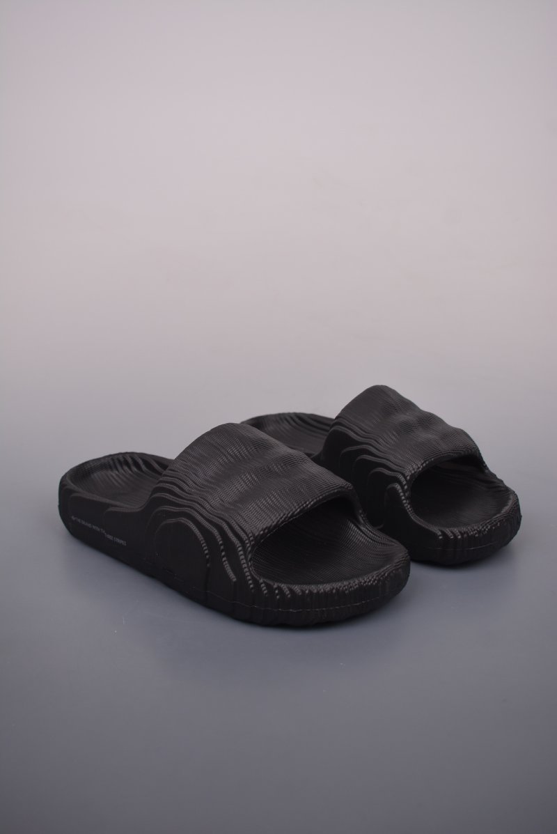 Adidas Adilette view
