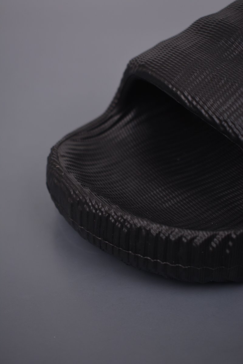 Adidas Adilette view