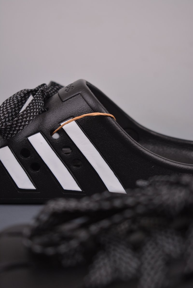 Adidas Adilette COLG view