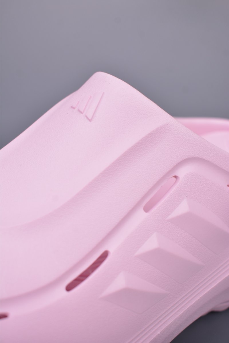 Adidas Ozwave Clog view