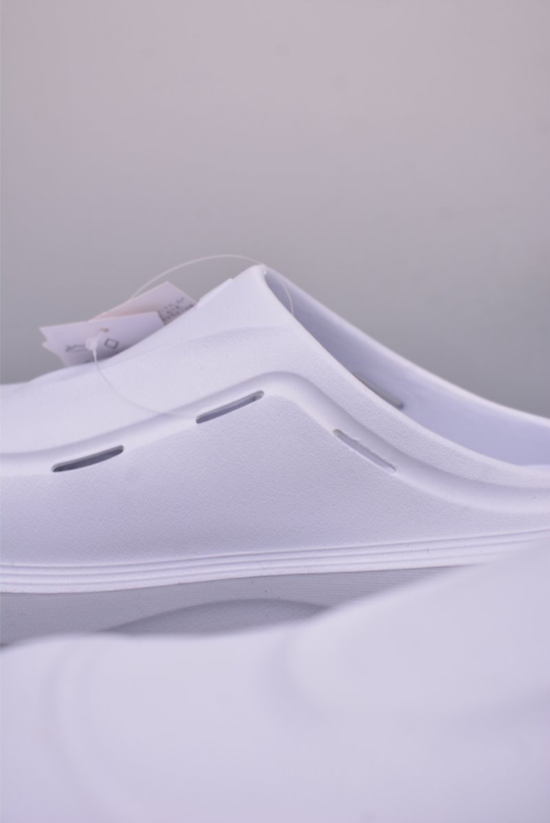 Adidas Ozwave Clog view