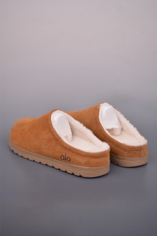 Alo Yoga Recovery Slipper view 2