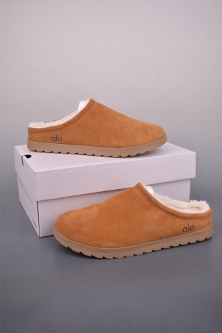 Alo Yoga Recovery Slipper view 5