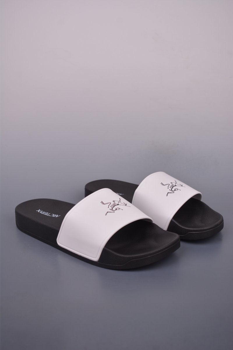 Arc'teryx Slipper M view