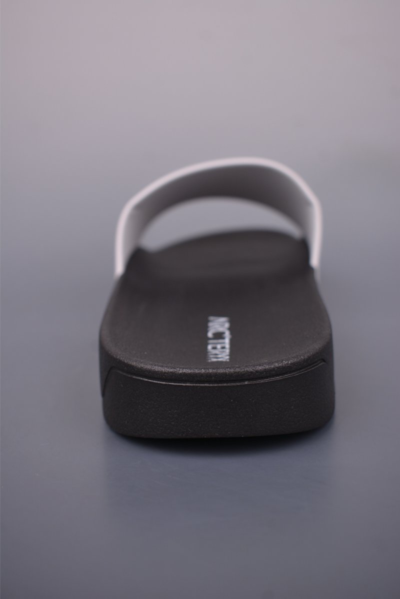 Arc'teryx Slipper M view