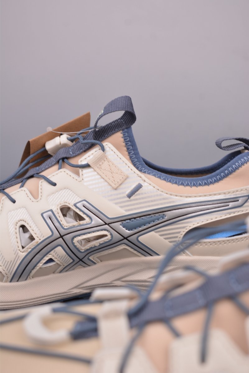 Asics Gel-Sonoma SE view