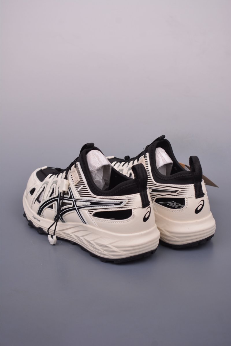 Asics Gel-Sonoma SE view