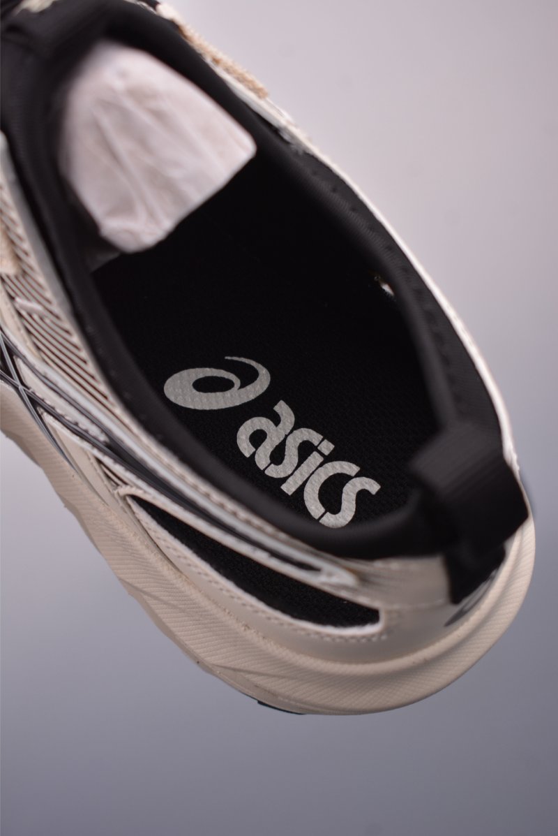 Asics Gel-Sonoma SE view