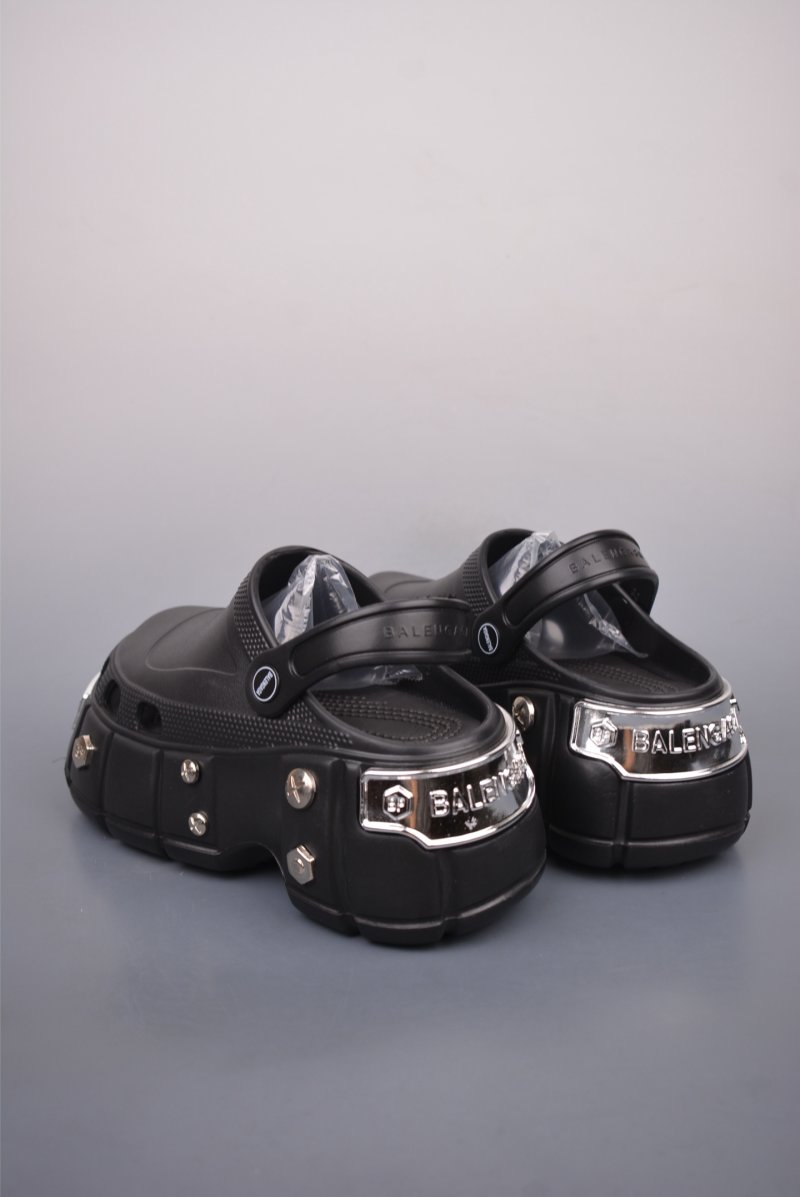 Balenciaga x Crocs HardCrocs Sandal 'Black / Gold / Silver' view