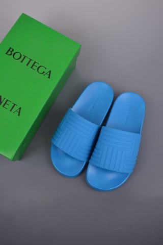 Bottega Veneta Slider view 5