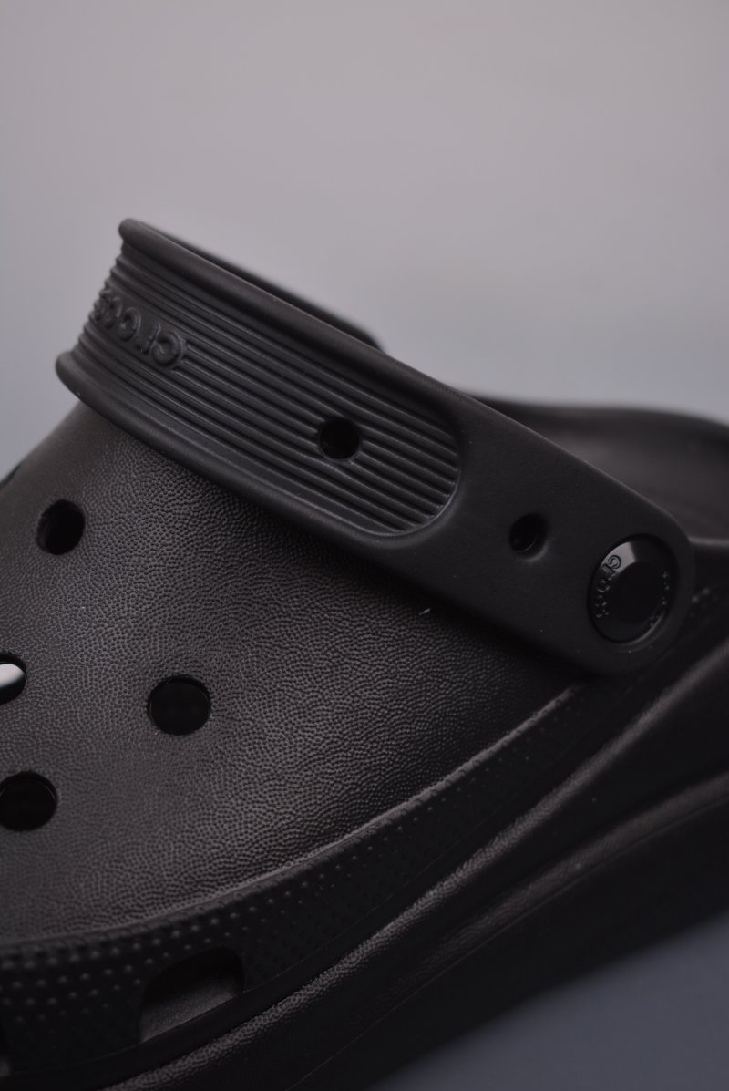 Crocs 5CM view